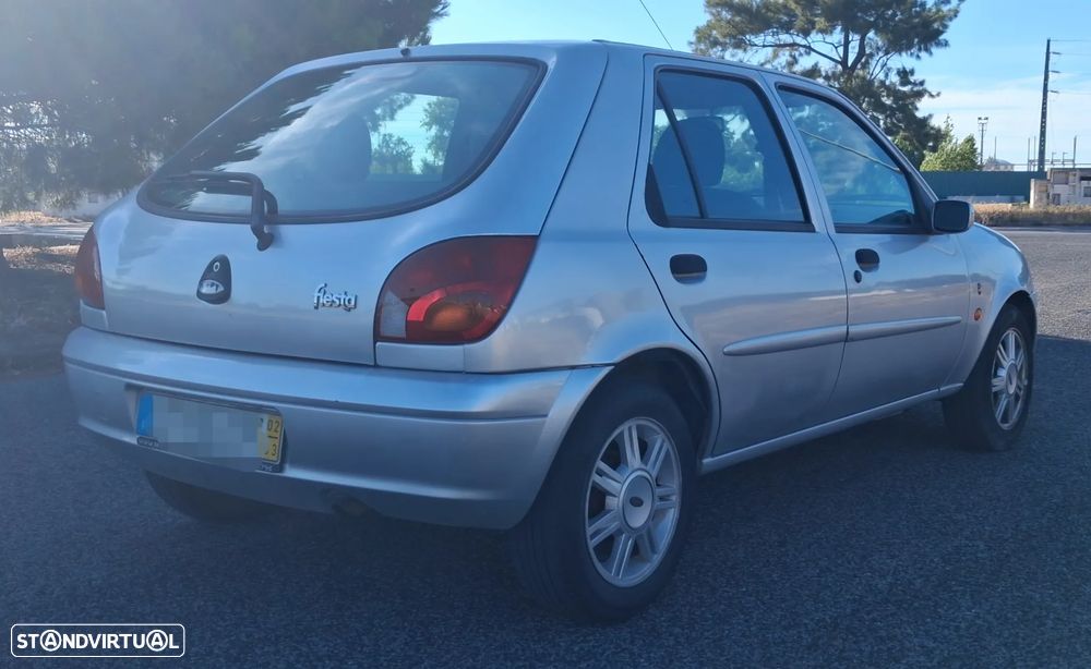 Ford Fiesta 1.25 Ghia - 5