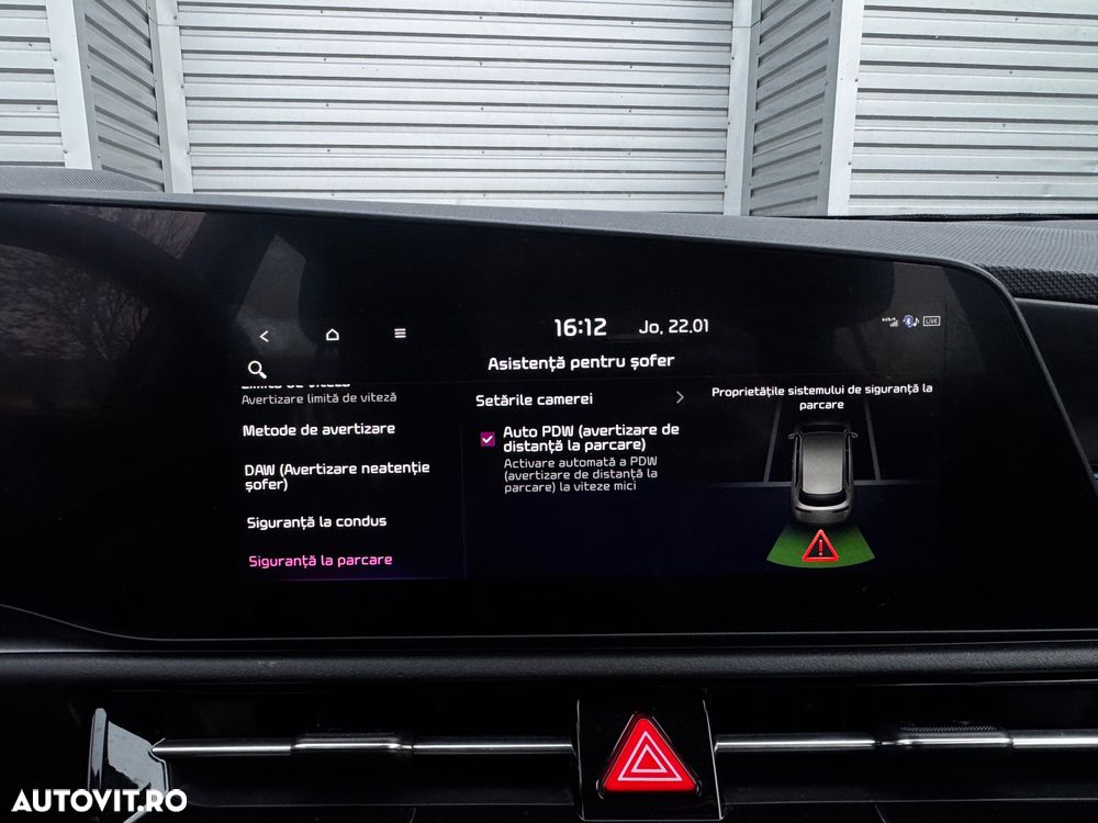 Kia Niro 1.6 GDI 6DCT HEV Premium - 24