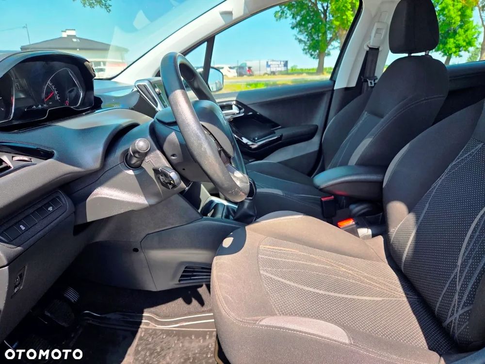Peugeot 208 1.4 VTi Active - 25