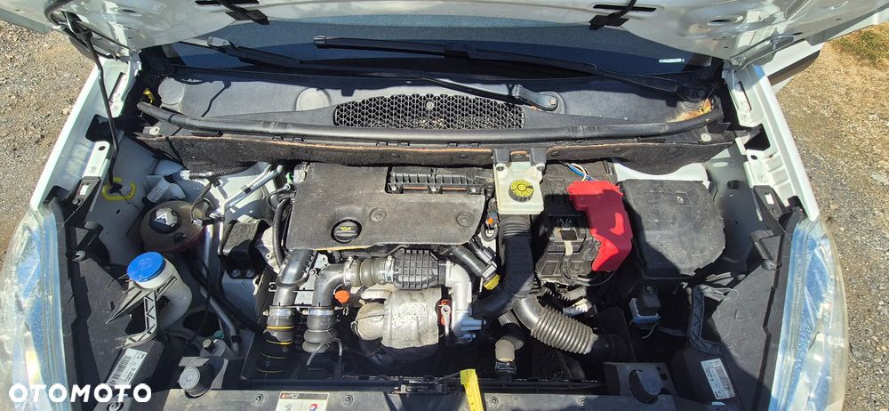 Peugeot PARTNER - 11