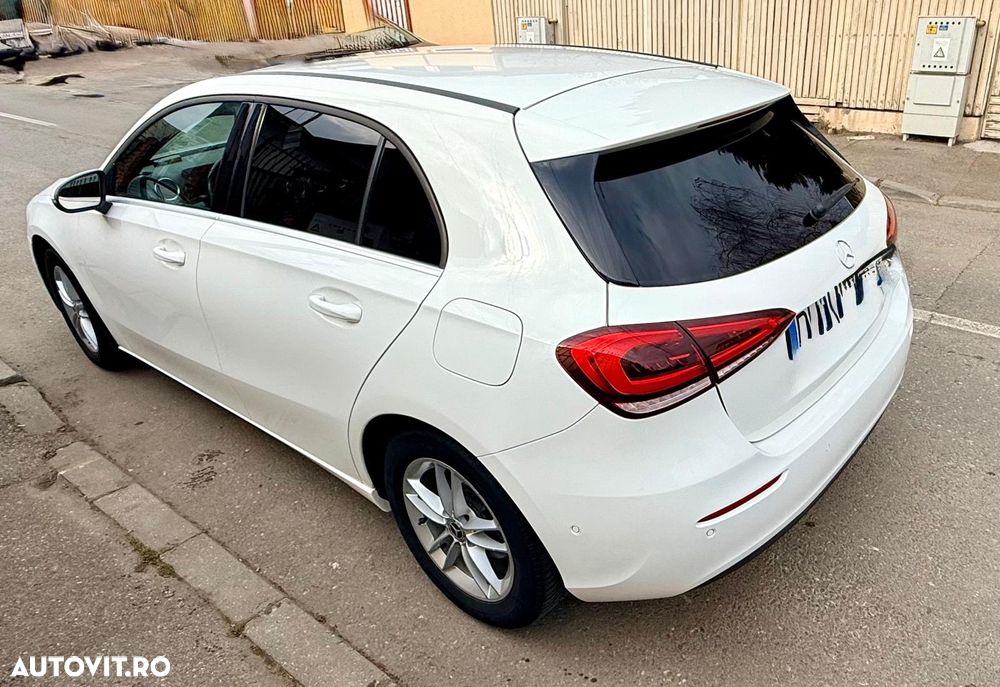 Mercedes-Benz A 180 d 7G-DCT - 3