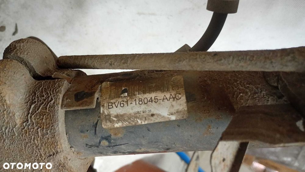 McPherson prawy kompletny wahacz zwrotnica tarcza Ford FOCUS MK3 BV61-18045-AAC - 3