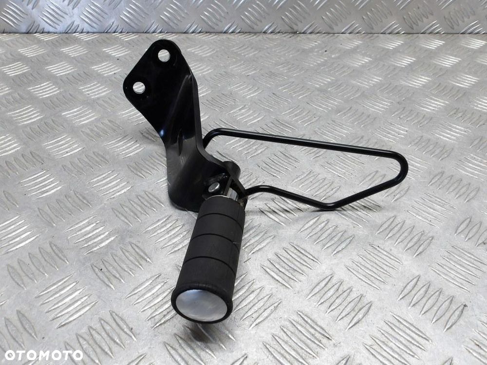 Set mocowanie podnóżek pasażera lewy SUZUKI VLR 1800 C109R BOULEVARD/INTRUDER 08-13r   PN. 43700-22H00 - 1