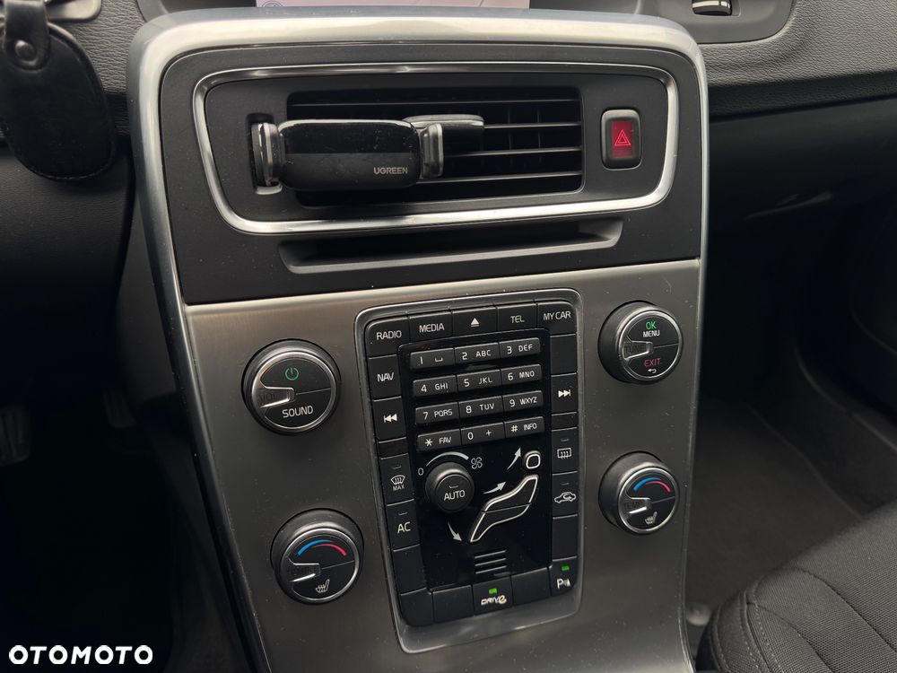 Volvo S60 D2 Momentum - 15