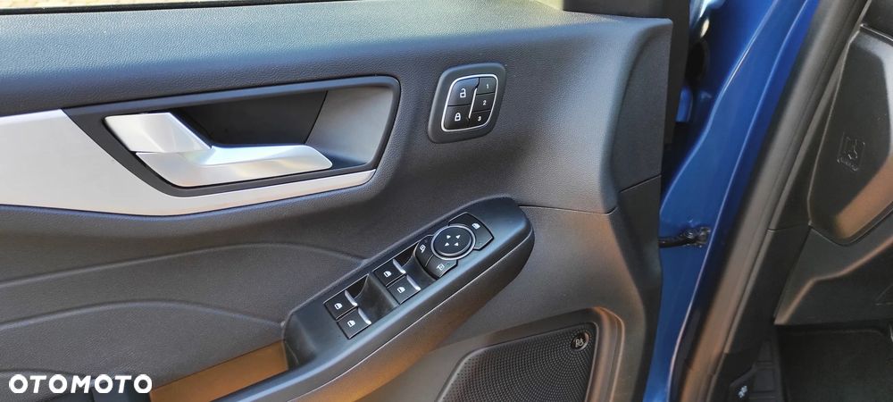 Ford Kuga - 19