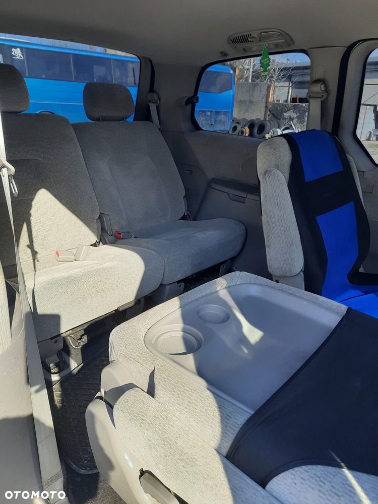 Kia Carnival 1.9 TDI Comfortline - 6