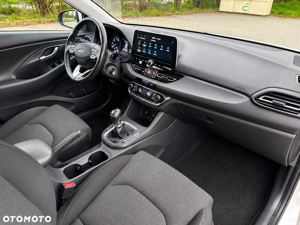Hyundai i30 - 22