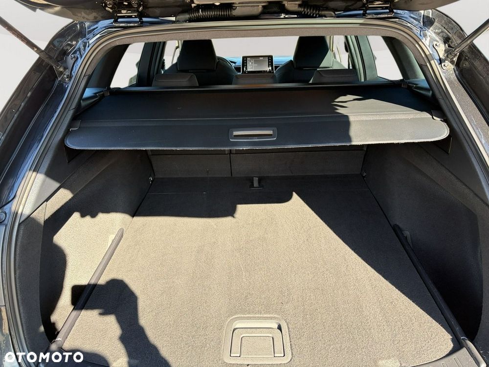 Toyota Corolla - 24
