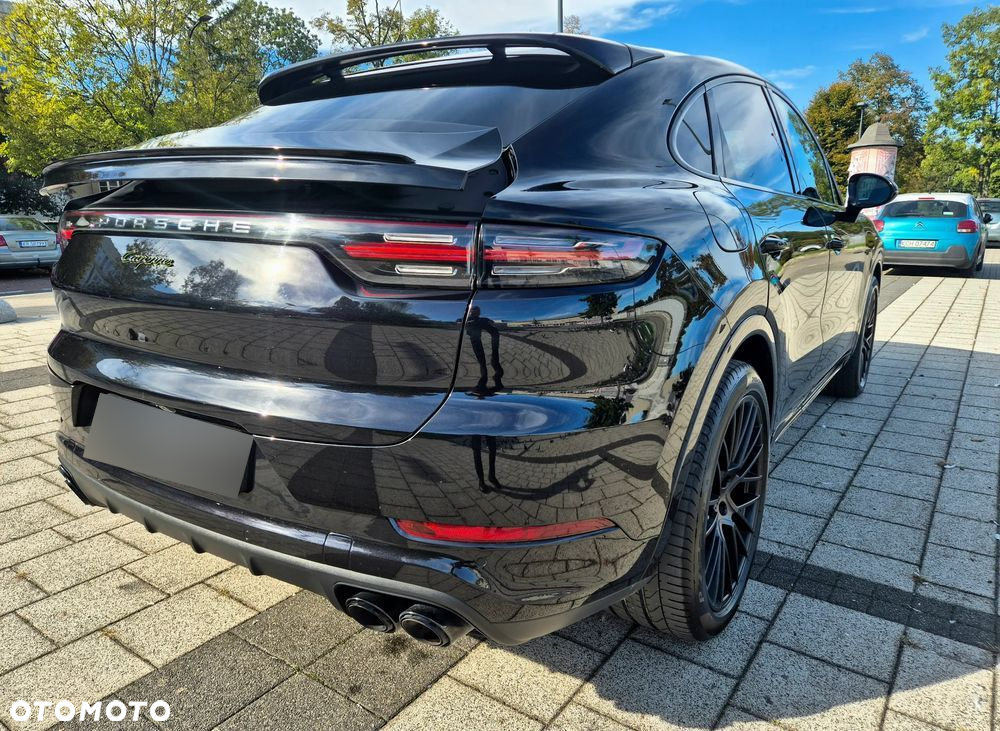 Porsche Cayenne Coupe E-Hybrid - 7
