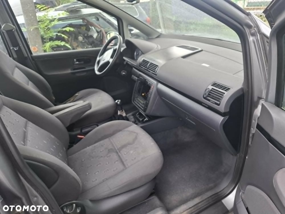 Volkswagen Sharan - 7