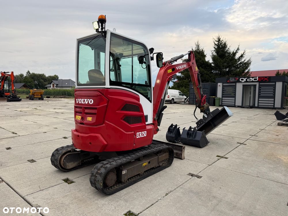 Volvo ECR25D - 5