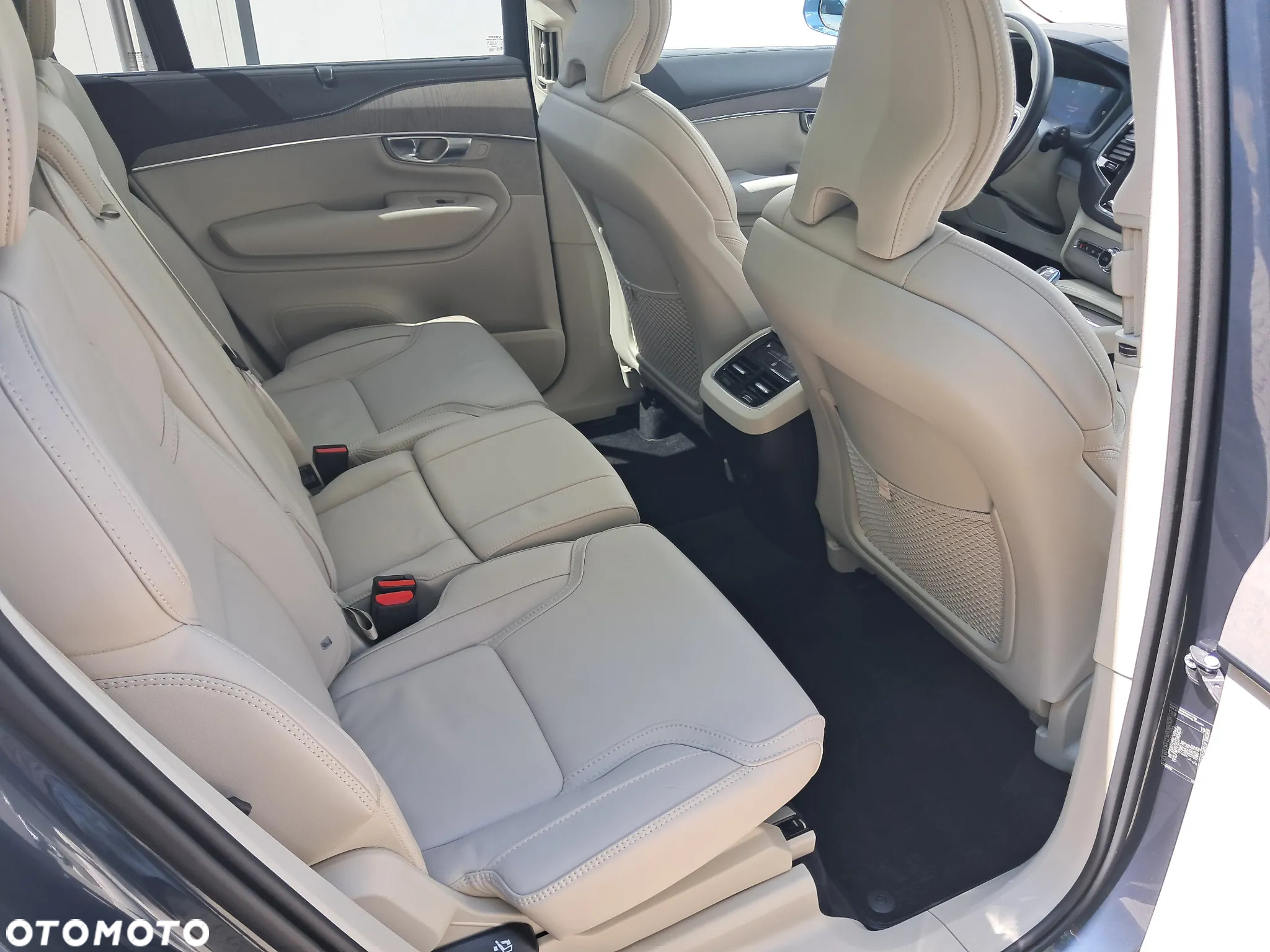 Volvo XC 90 - 16