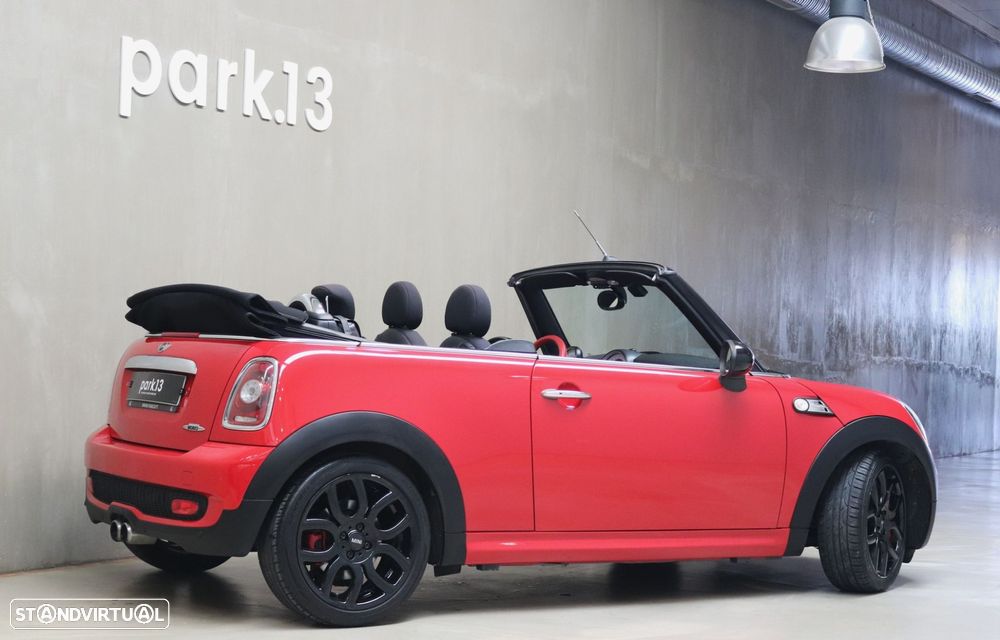 MINI Cabrio John Cooper Works - 6