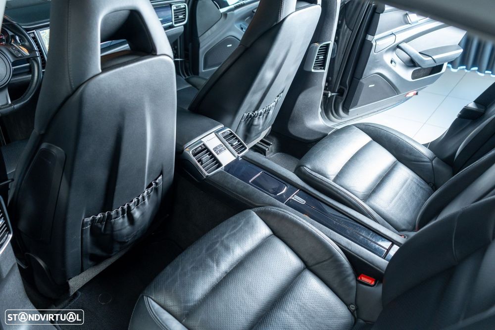 Porsche Panamera Standard - 10