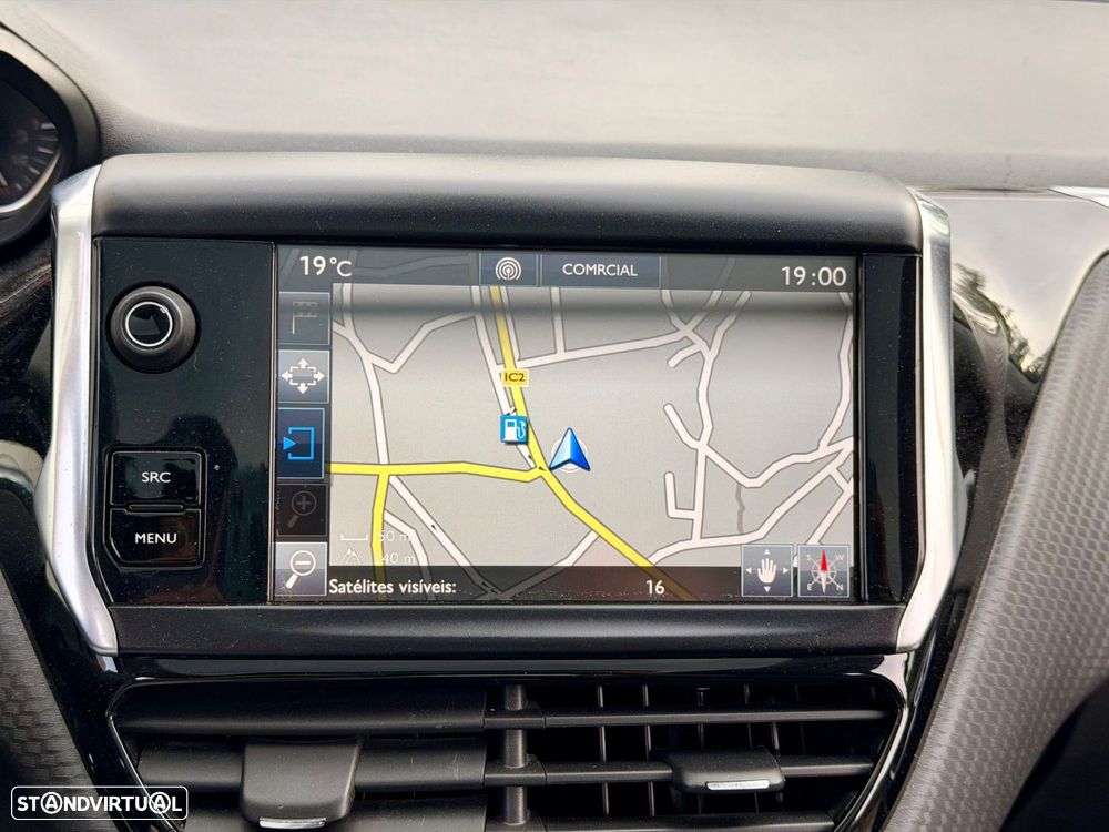 Peugeot 2008 1.2 PureTech Crossway - 18
