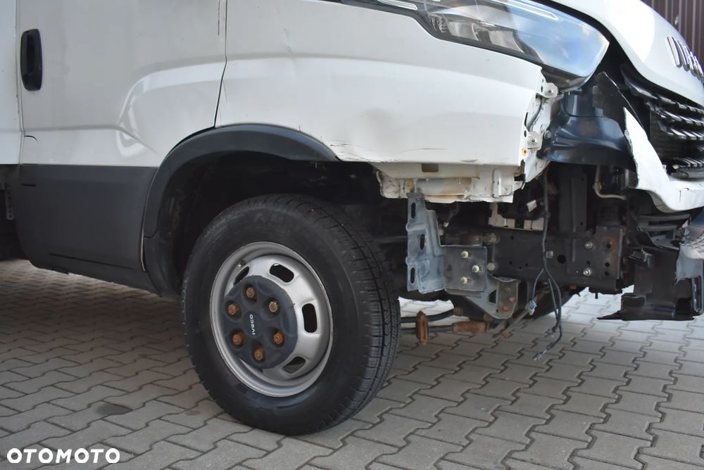 Iveco 50C18 DAILY DMC 3500KG 2021 3,0 - 8
