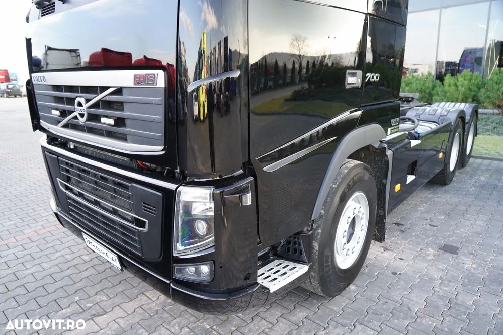 Volvo FH16 / 700 / 6x4 / SISTEM HIDRAULIC / RETARDER / TRACTOR CU 3 AXE / MASĂ PUTERNICĂ 120 T - 11
