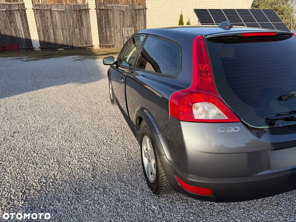 Volvo C30 1.6D - 23