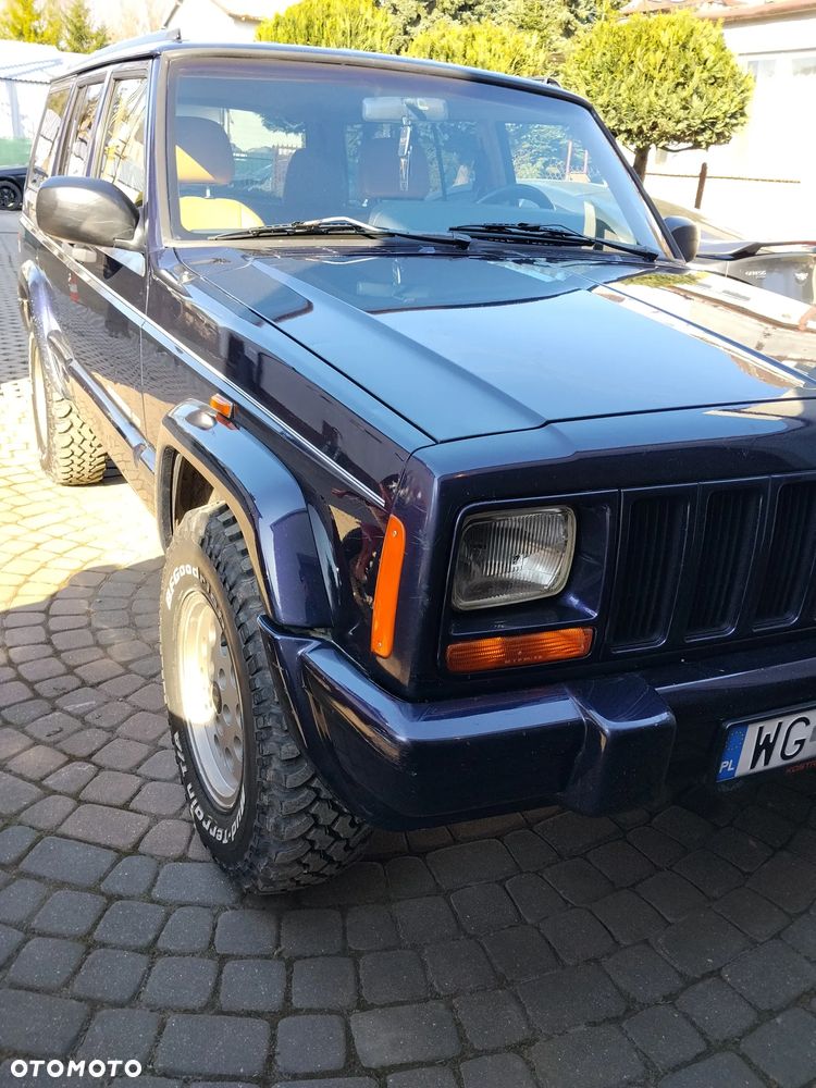 Jeep Cherokee 4.0 Limited - 18