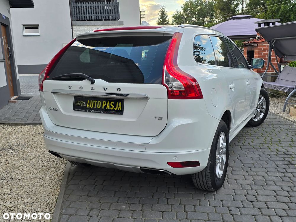 Volvo XC 60 T5 Geartronic Summum - 11