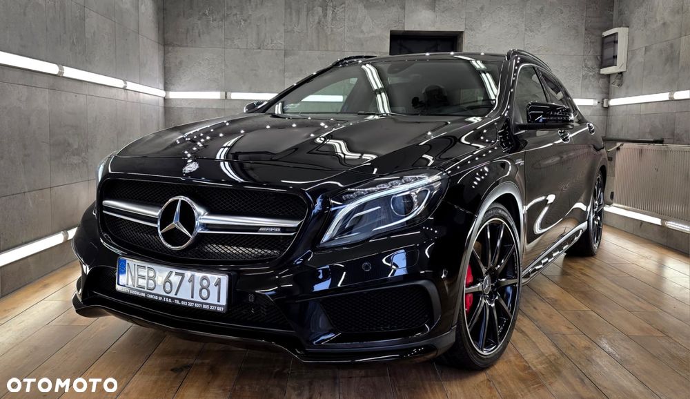 Mercedes-Benz GLA - 10