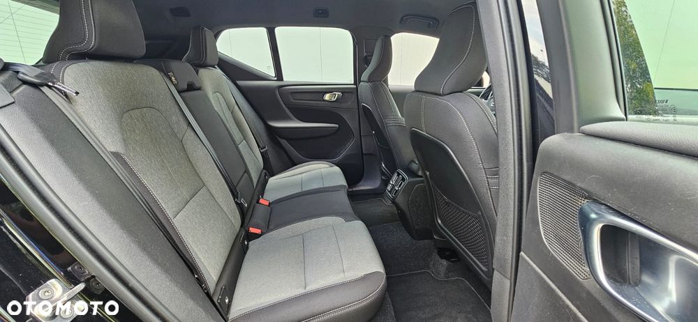 Volvo XC 40 T3 Momentum Pro - 18