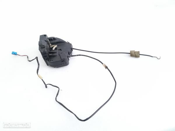 Fecho Porta Tras Dto Mercedes-Benz C-Class (W203) - 1