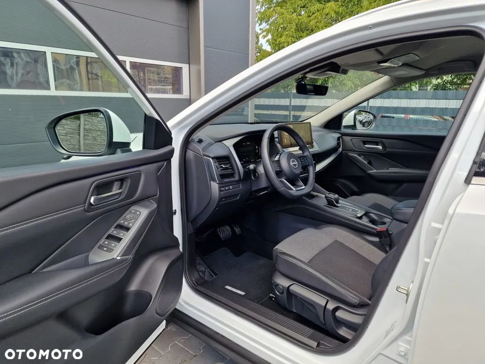 Nissan Qashqai 1.3 DIG-T MHEV Xtronic N-Connecta - 19