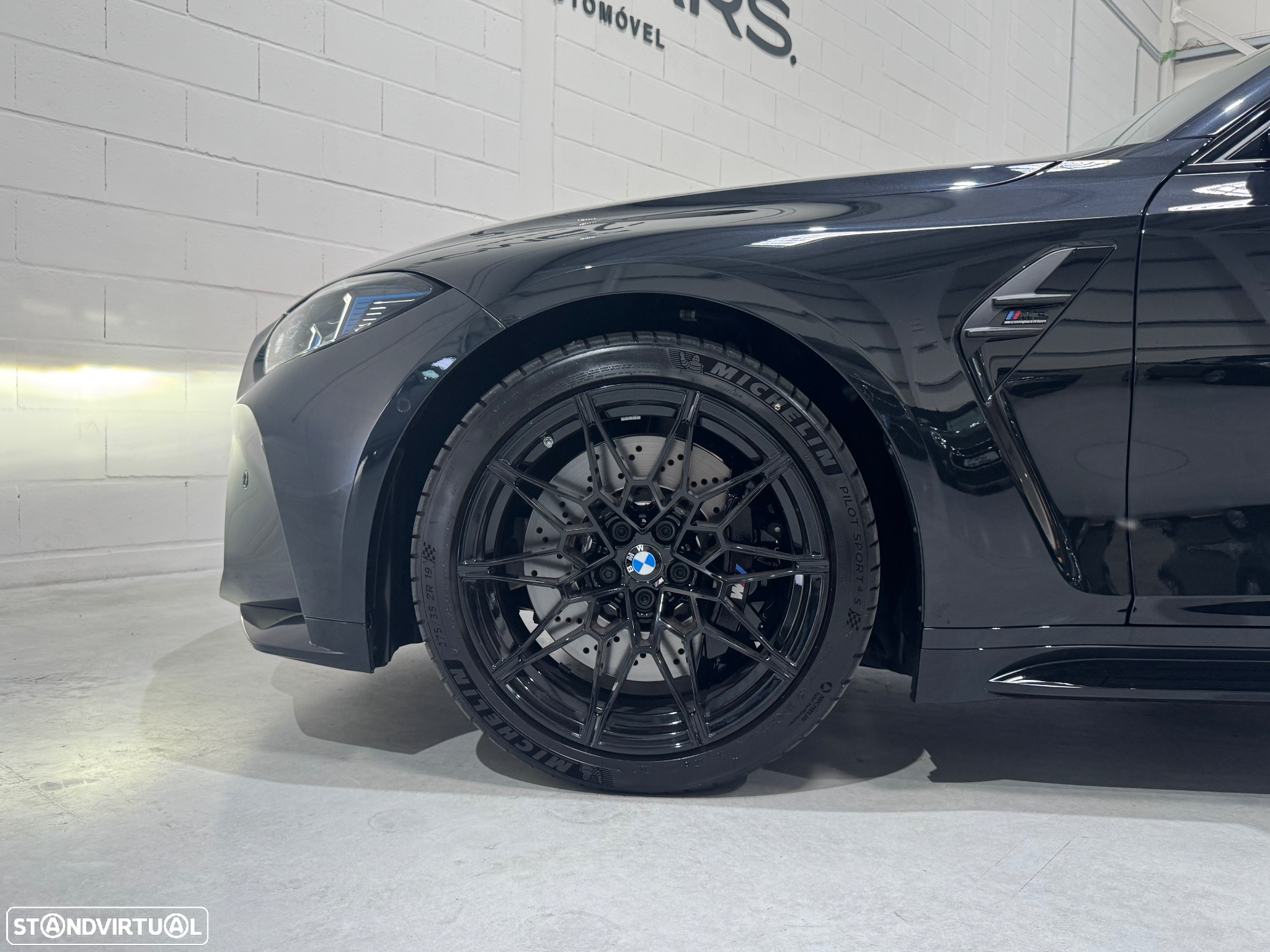 BMW M3 Competition xDrive - 34