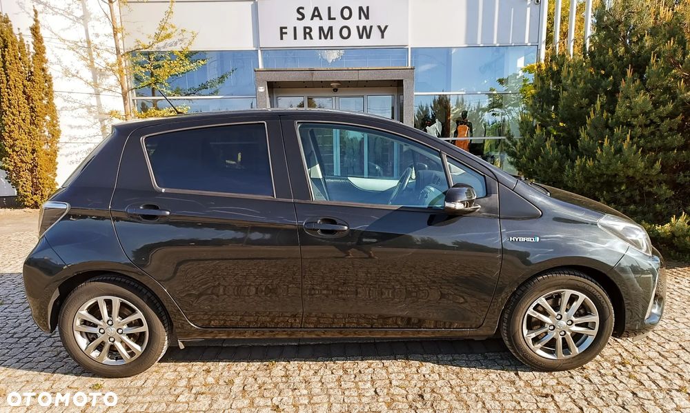Toyota Yaris - 10