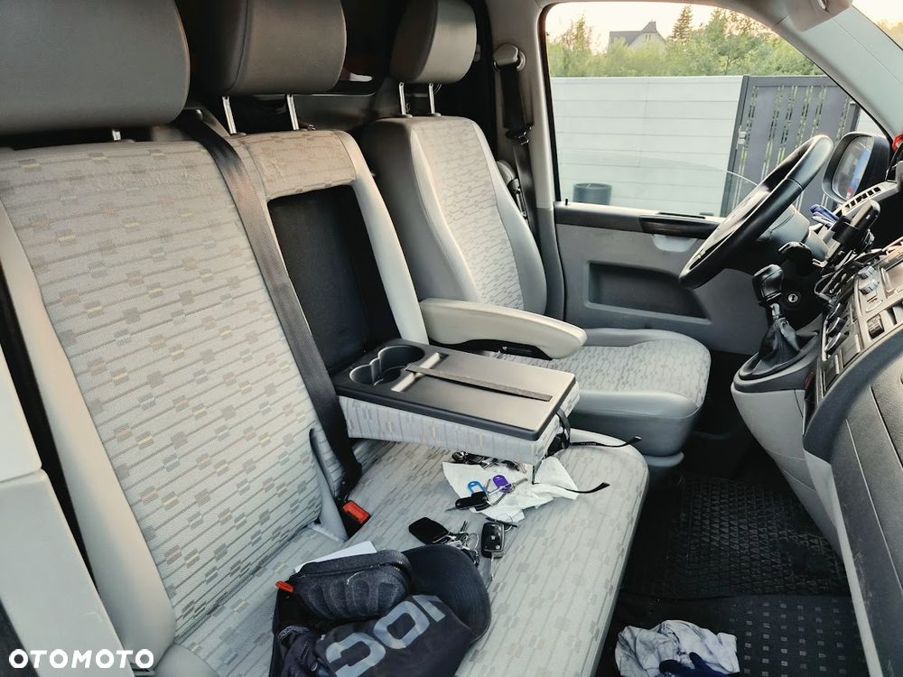 Volkswagen Transporter - 11