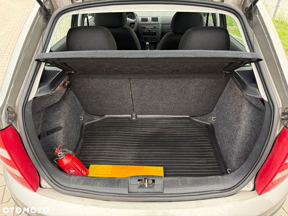Skoda Fabia 1.2 12V Ambiente - 14
