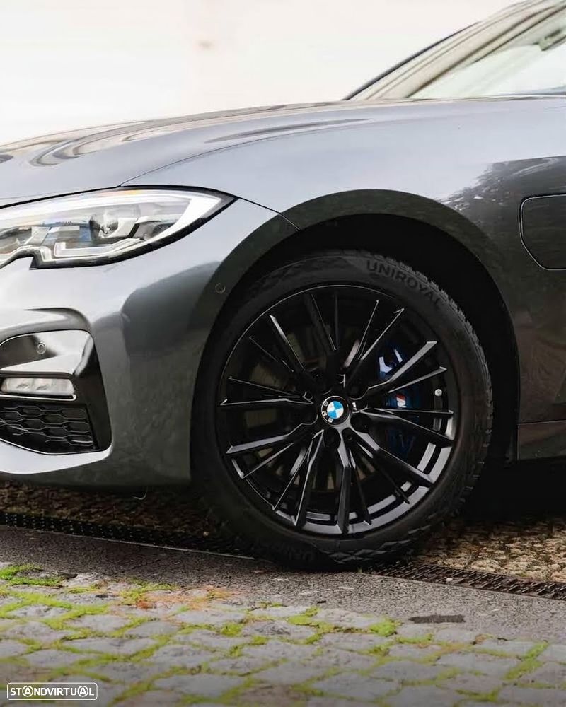 BMW 330 e Aut. M Sport - 14