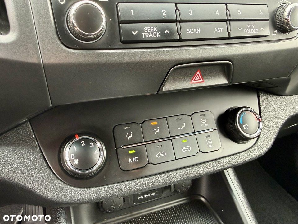 Kia Sportage 1.6 GDI Business Line L 2WD - 24
