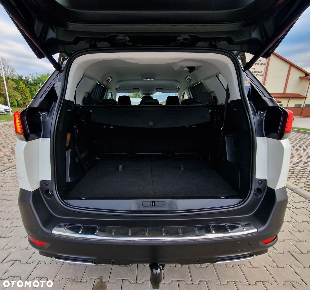 Peugeot 5008 1.6 PureTech Allure S&S EAT8 - 19