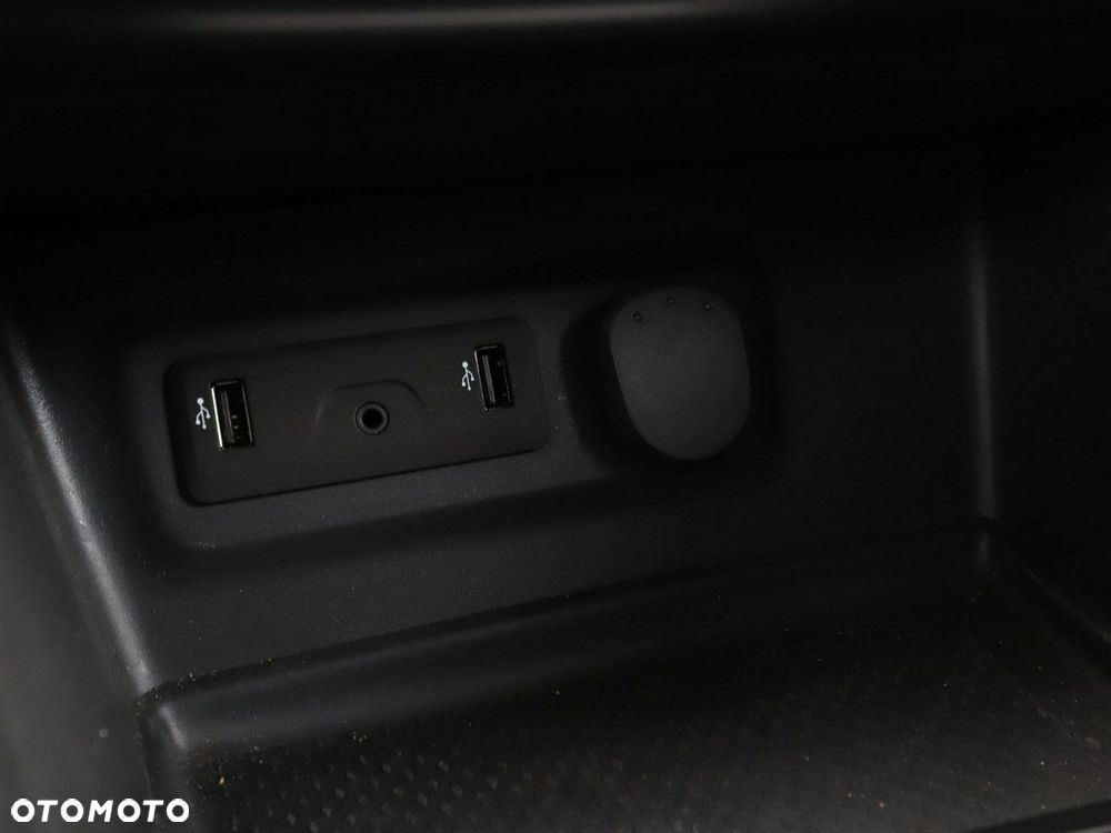 Renault Megane ENERGY TCe 100 EXPERIENCE - 28