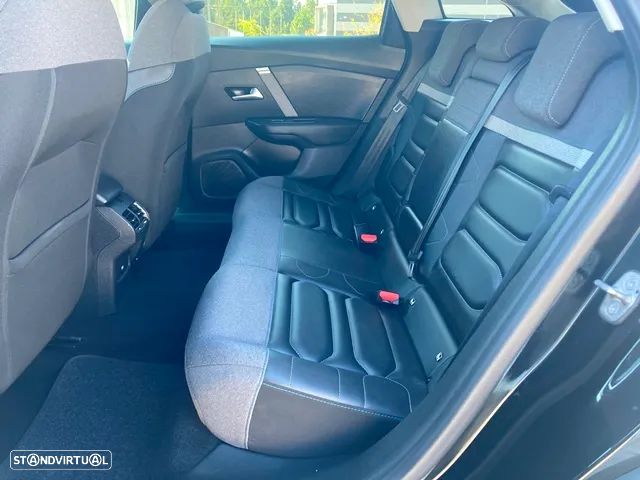 Citroën C4 1.2 PureTech Shine Pack EAT8 - 35