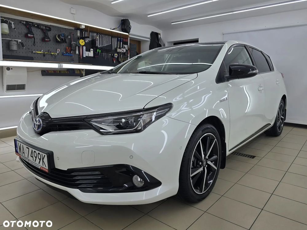 Toyota Auris Hybrid 135 Selection - 4