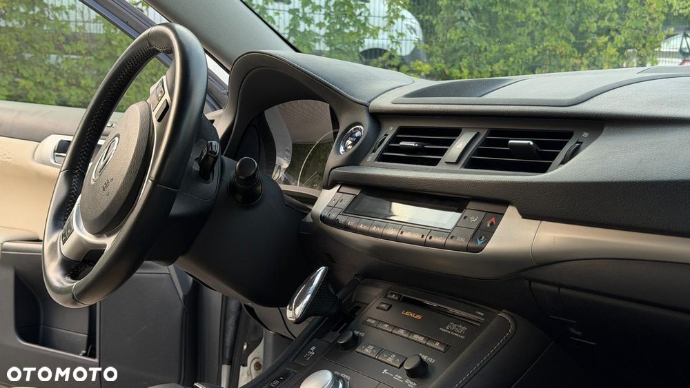 Lexus CT 200h Prestige - 6