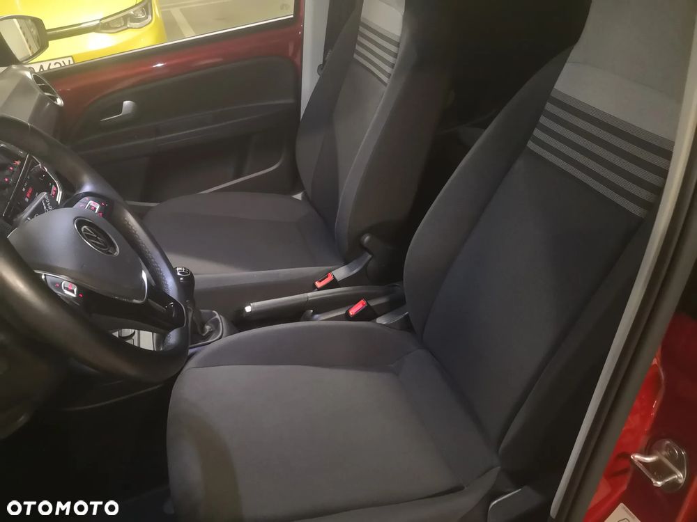Volkswagen up! 1.0 Black Style - 16