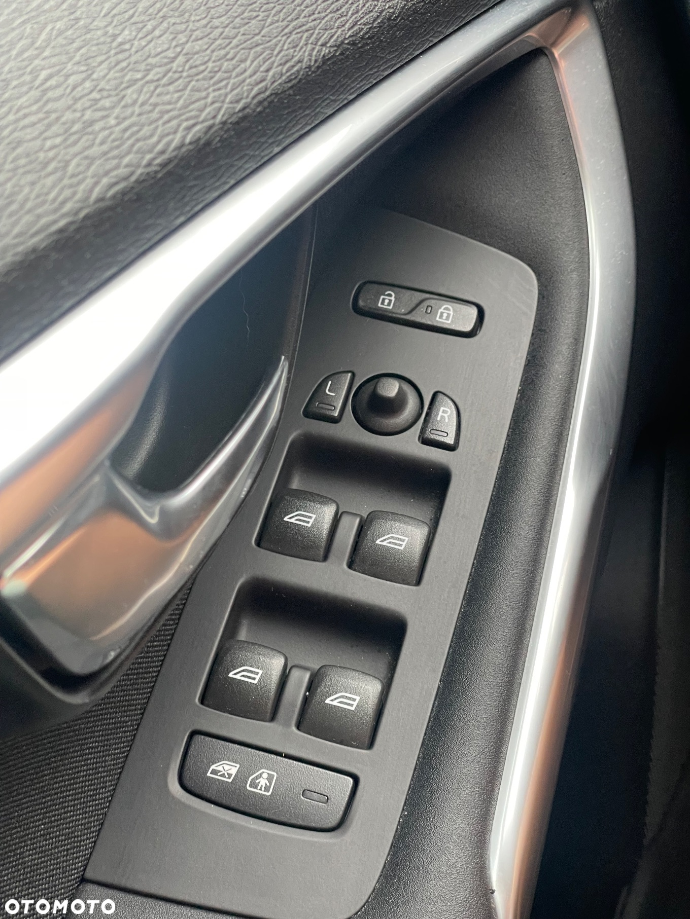 Volvo V40 D2 Powershift Momentum - 25