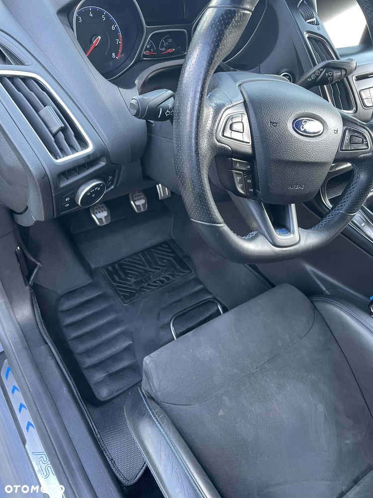 Ford Focus - 26