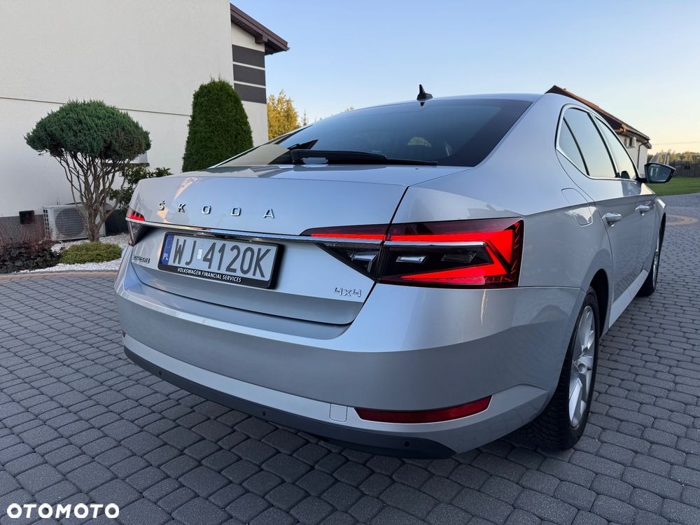 Skoda Superb 2.0 TDI SCR 4x4 Style DSG - 16