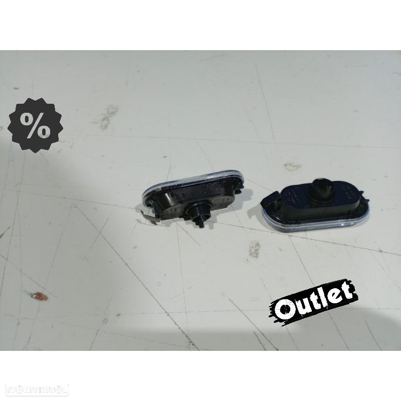R147325C1 PISCAS LATERAIS VOLKSWAGEN VW SEAT 96-01 FUNDO PRETO - 3