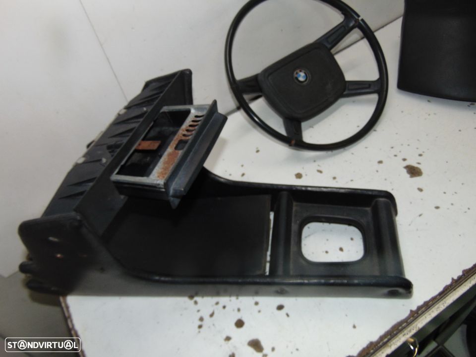 Bmw serie 5 e12 anos 70 volante e + peças - 3