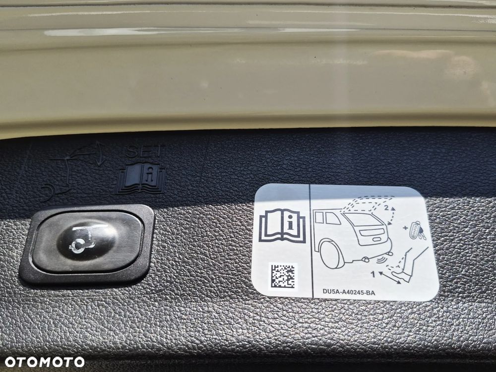 Ford Kuga 2.0 TDCi 4x4 ST-Line - 29