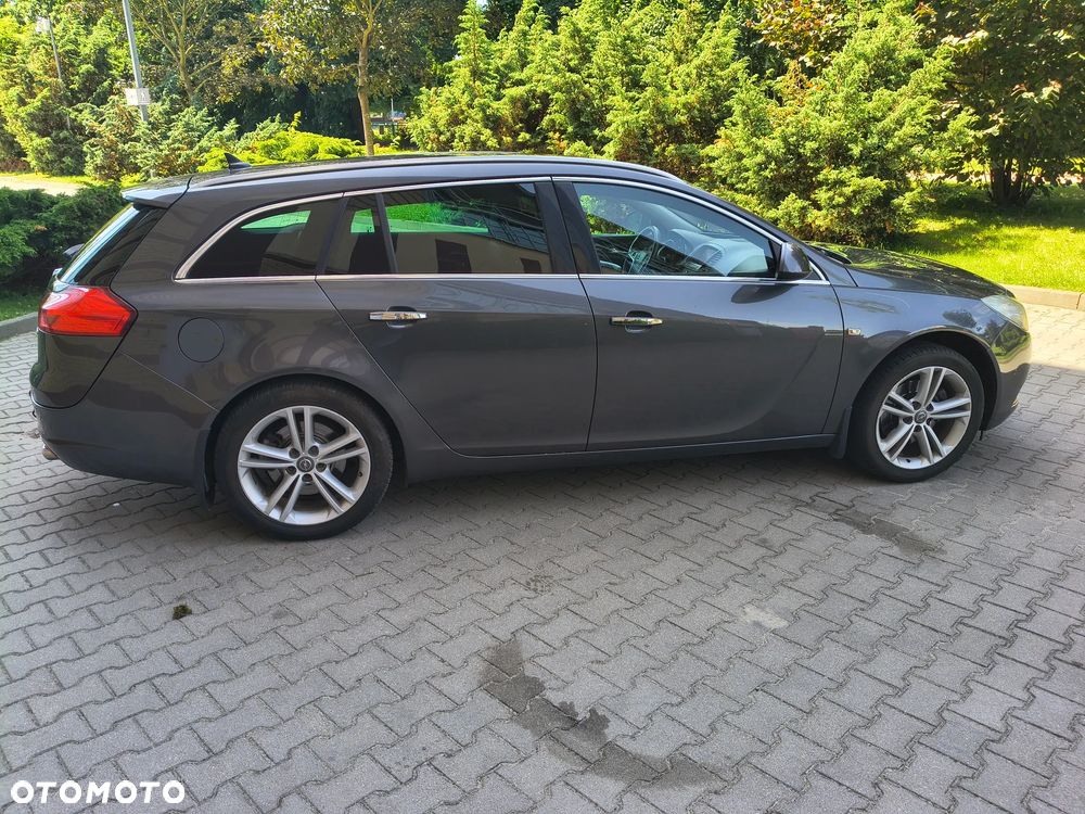 Opel Insignia - 10