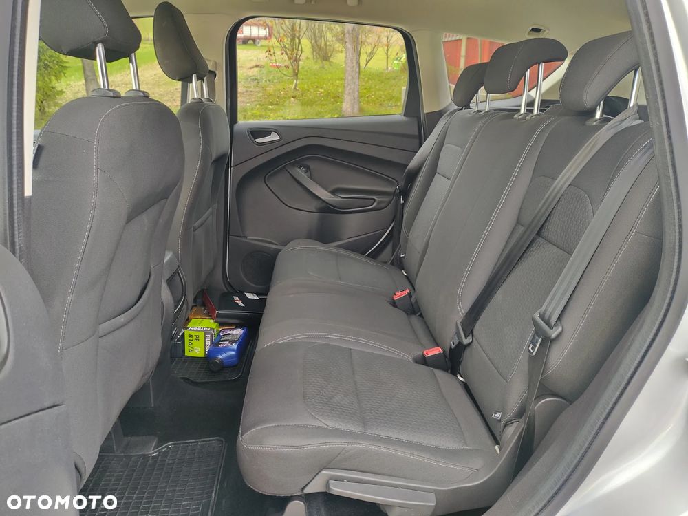 Ford Kuga 2.0 TDCi 4x4 Trend - 22