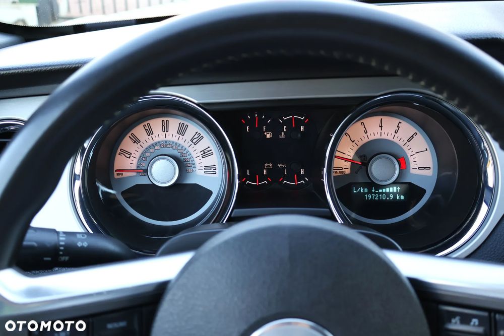 Ford Mustang 3.7 V6 Premium - 17