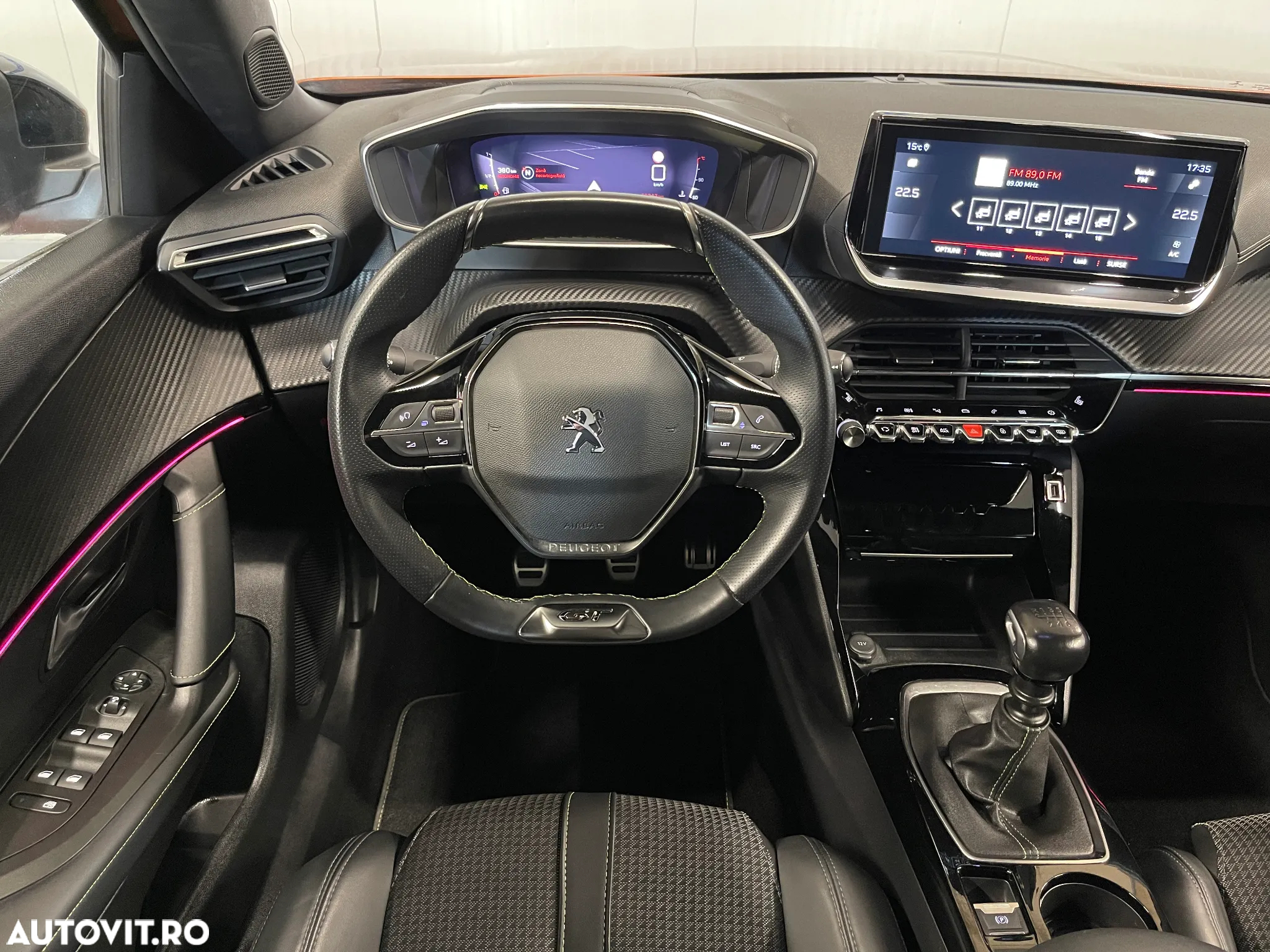 Peugeot 2008 1.2 PureTech BVM6 STT GT - 6